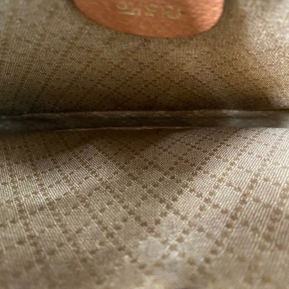 Authentic Gucci Brown Leather Wristlet Pouch - Picture 5 of 16